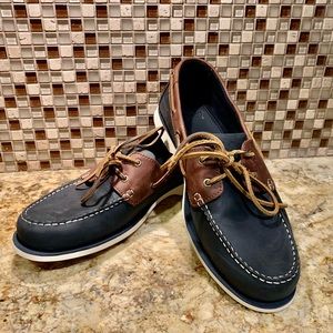 Men’s Clark’s leather boat shoes sz 12 like new